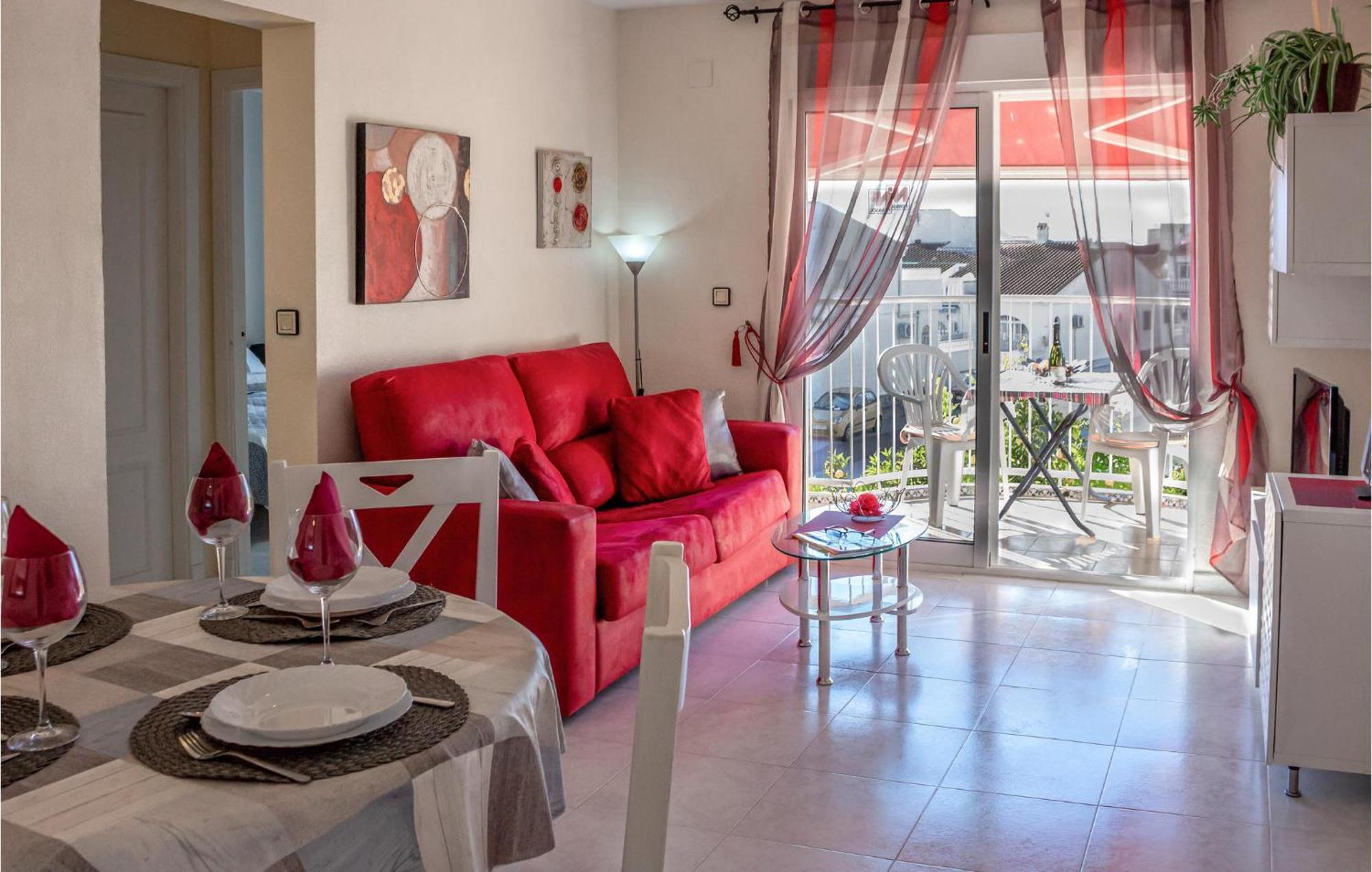 Stunning Apartment In Torrevieja Exterior photo